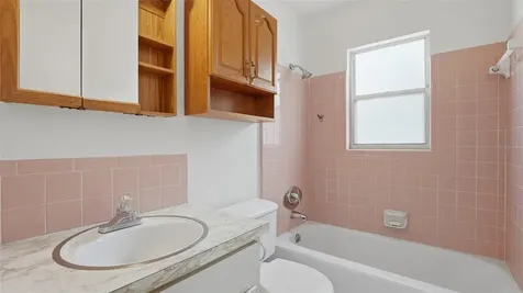 1015 60th Avenue Terrace W Bradenton FL 34207