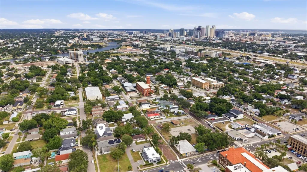 2132 W Beach Street Tampa FL 33607