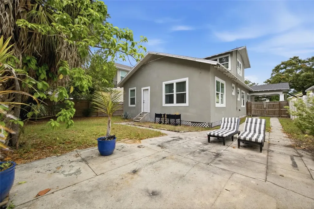 2132 W Beach Street Tampa FL 33607