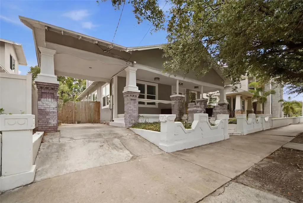 2132 W Beach Street Tampa FL 33607