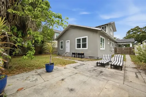 2132 W Beach Street Tampa FL 33607