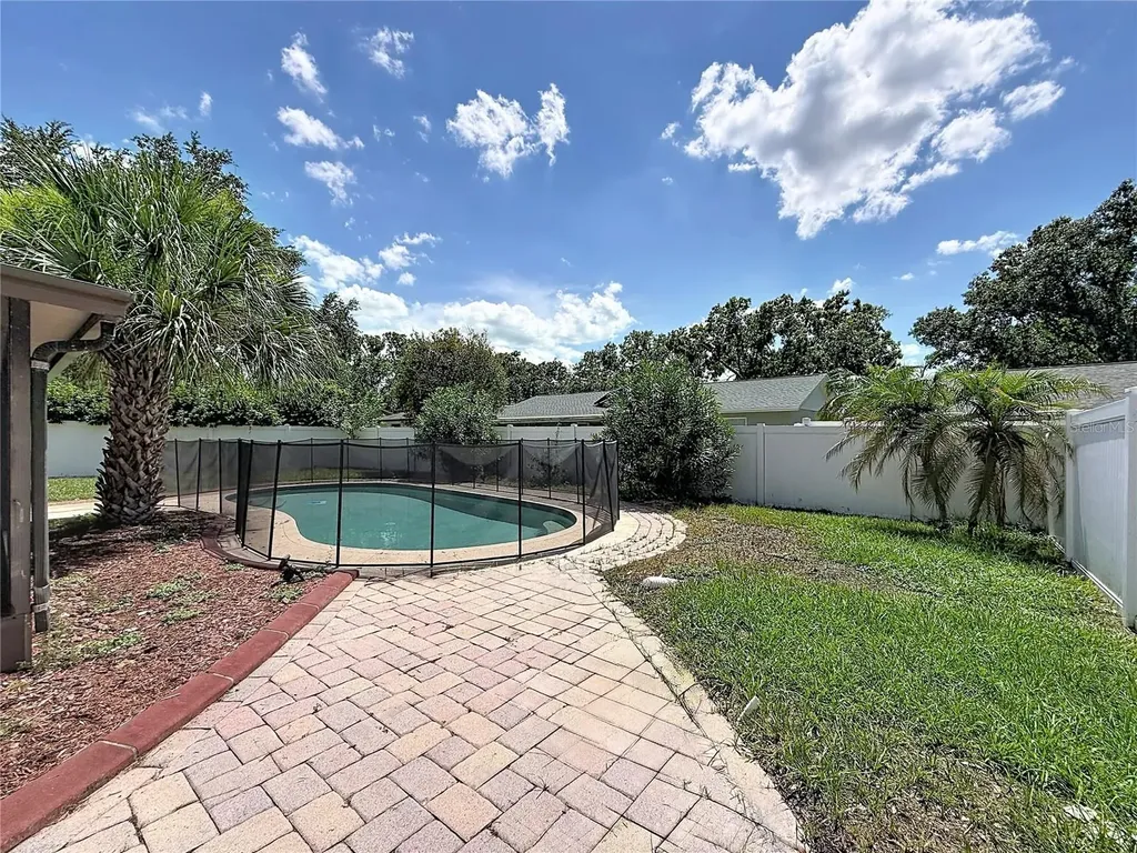 15708 Woodcock Place Tampa FL 33624