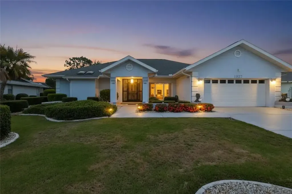 1927 E View Drive Sun City Center FL 33573