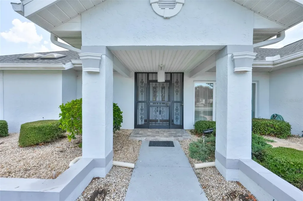 1927 E View Drive Sun City Center FL 33573
