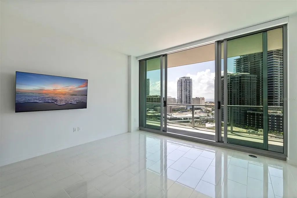 400 Central Avenue St Petersburg FL 33701