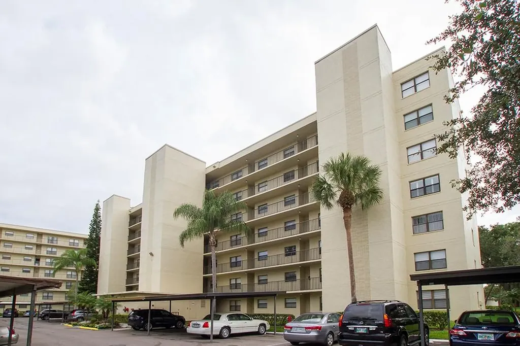 800 Cove Cay Drive Clearwater FL 33760
