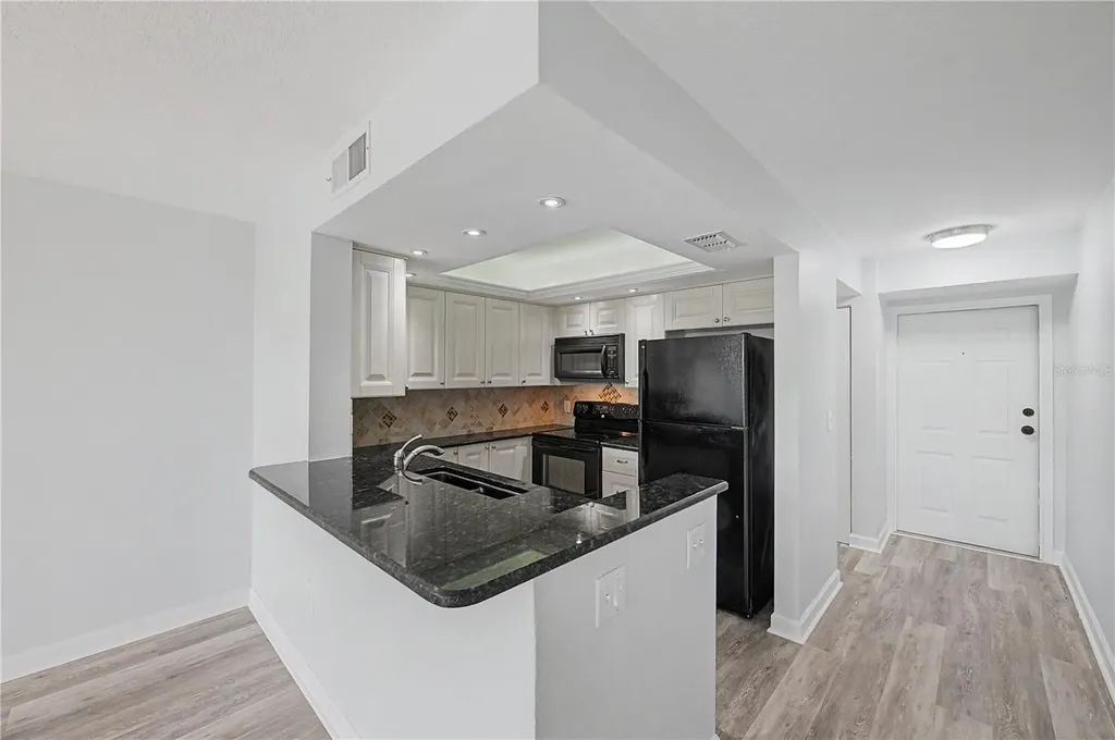 800 Cove Cay Drive Clearwater FL 33760