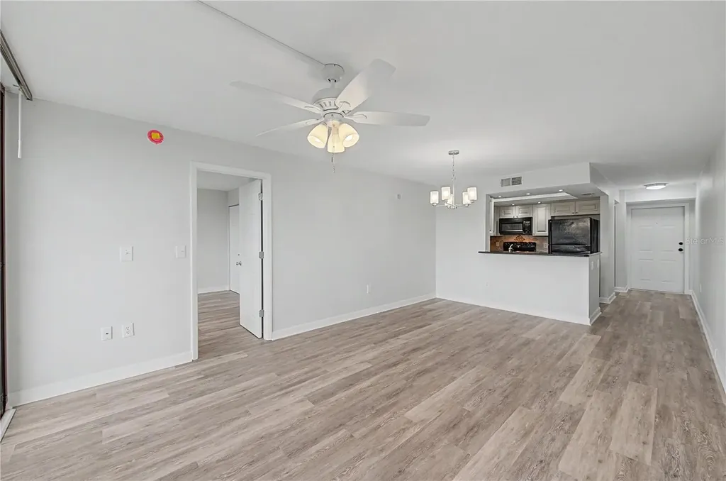800 Cove Cay Drive Clearwater FL 33760