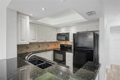 800 Cove Cay Drive Clearwater FL 33760