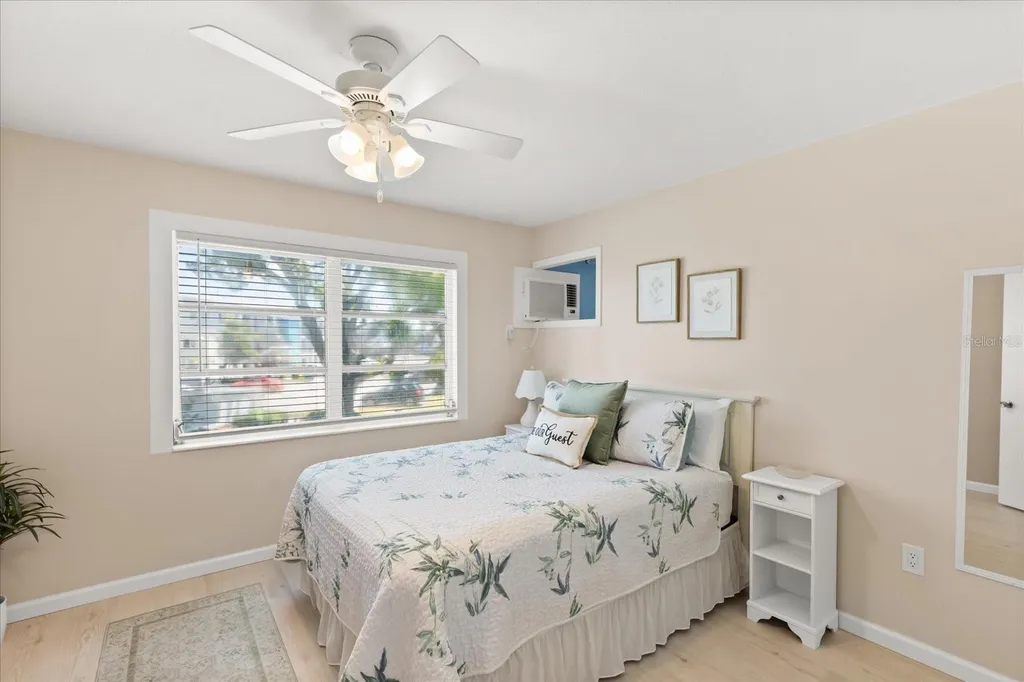 2425 Flamingo Boulevard Bradenton FL 34207