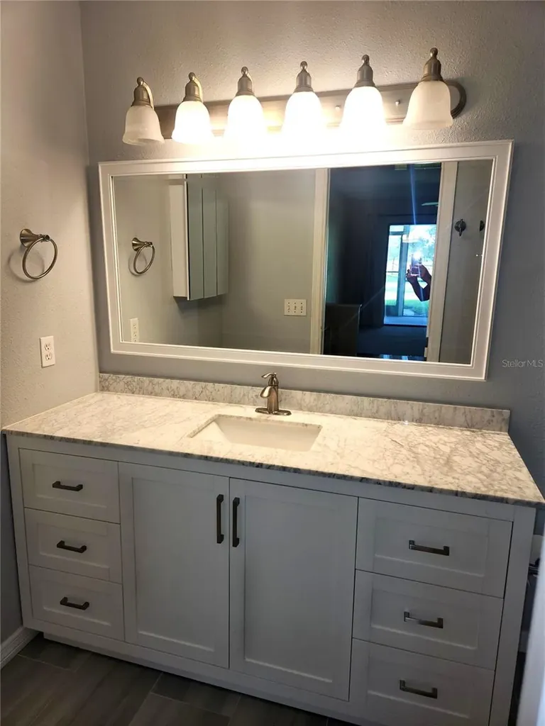 6642 Schooner Bay Circle Sarasota FL 34231