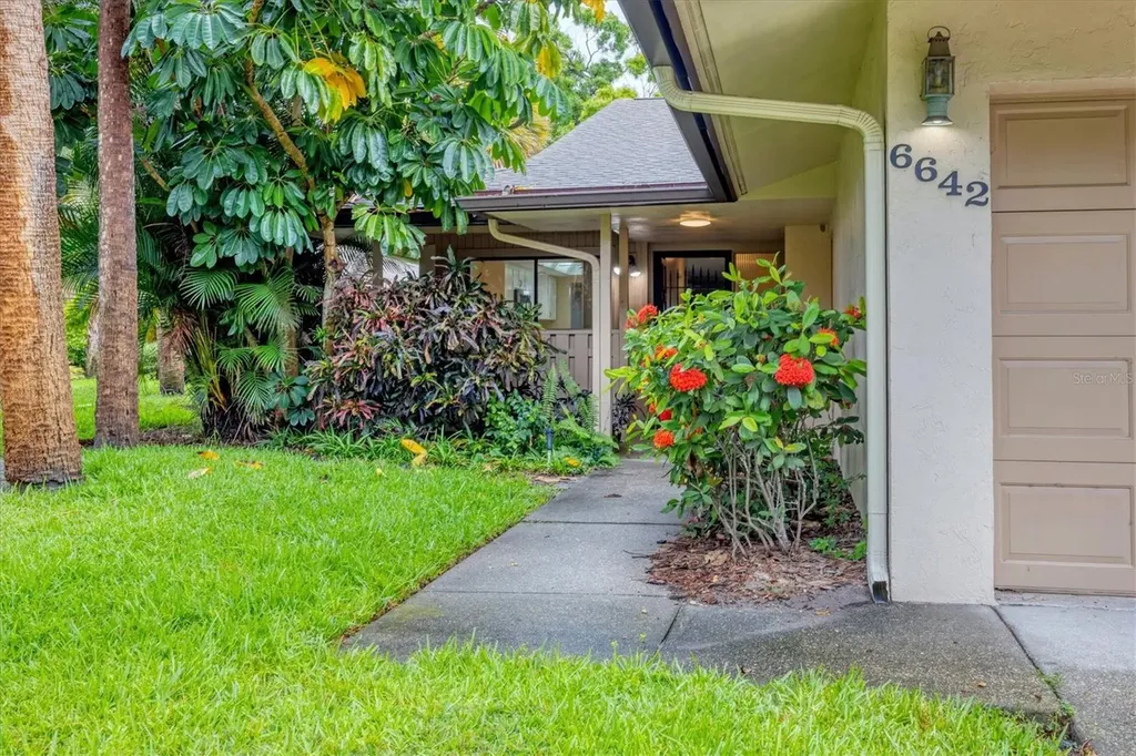 6642 Schooner Bay Circle Sarasota FL 34231