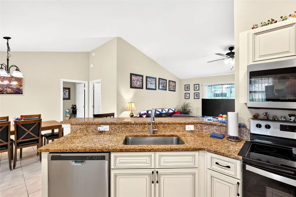 13581 SW 48th Court Ocala FL 34473
