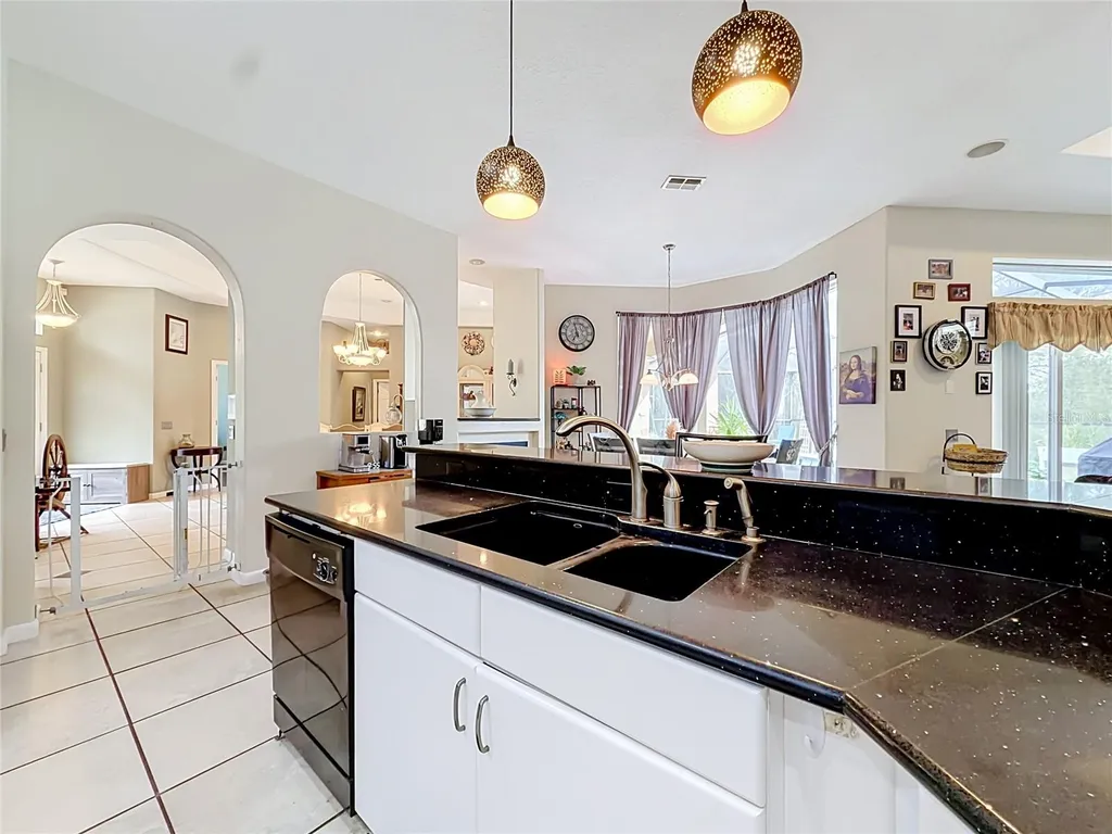10301 Fox Sparrow Avenue Weeki Wachee FL 34613
