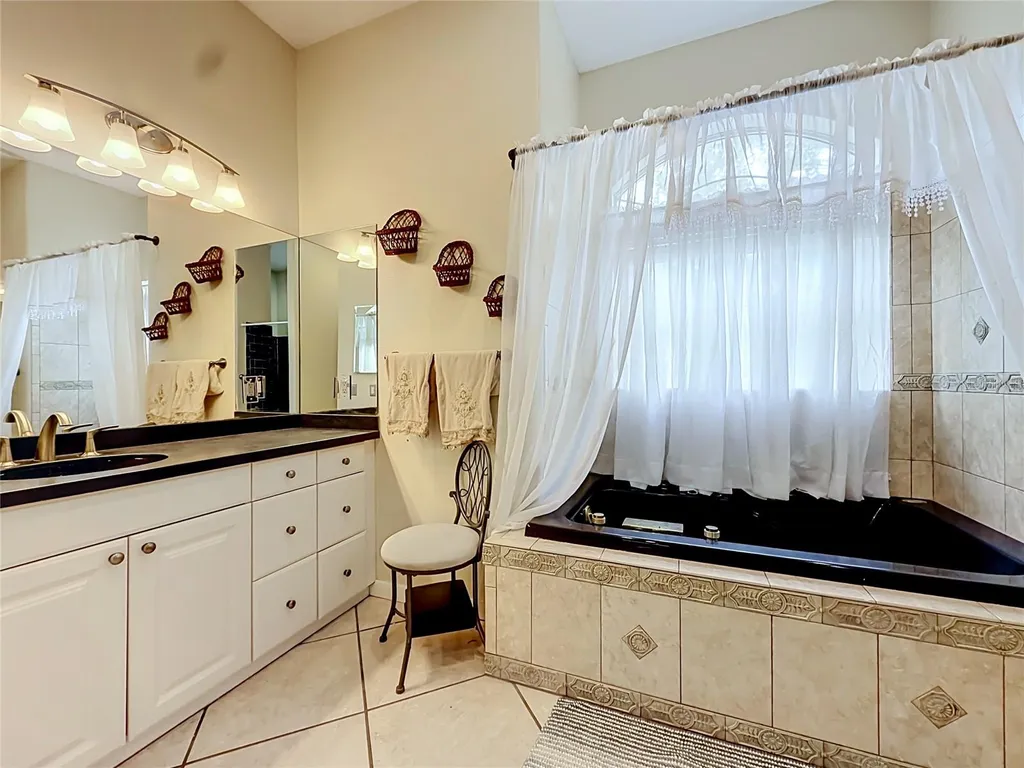 10301 Fox Sparrow Avenue Weeki Wachee FL 34613