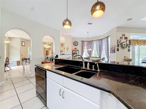 10301 Fox Sparrow Avenue Weeki Wachee FL 34613