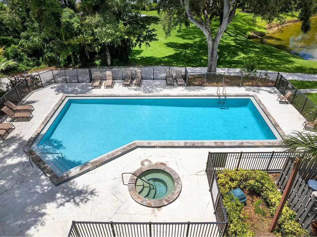 1756 Cottonwood Trail Sarasota FL 34232