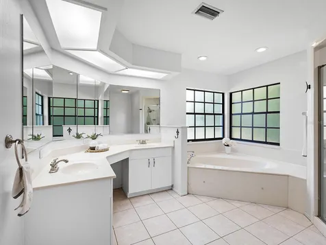 1756 Cottonwood Trail Sarasota FL 34232
