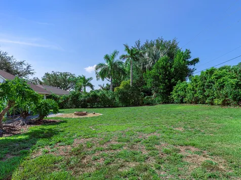 1756 Cottonwood Trail Sarasota FL 34232