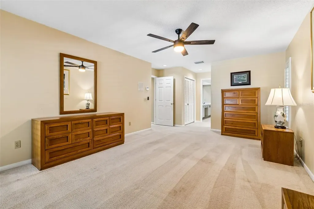 5804 Ainsworth Court E Tampa FL 33647
