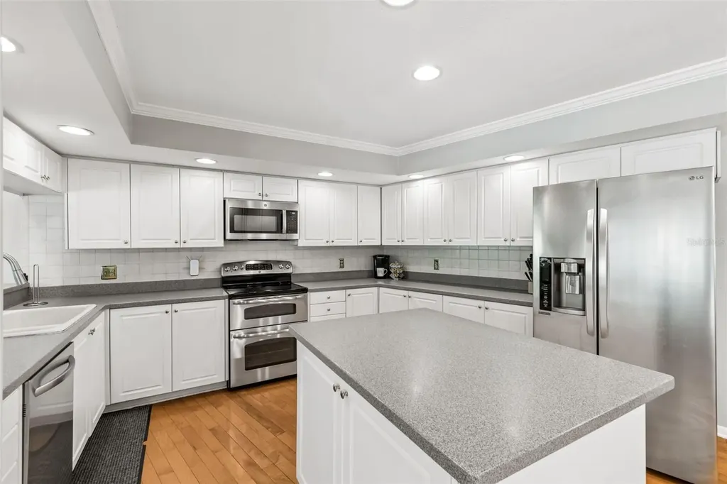 5804 Ainsworth Court E Tampa FL 33647