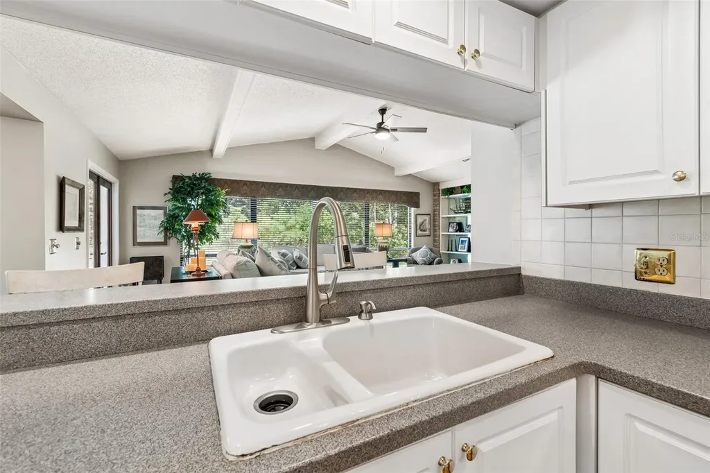 5804 Ainsworth Court E Tampa FL 33647
