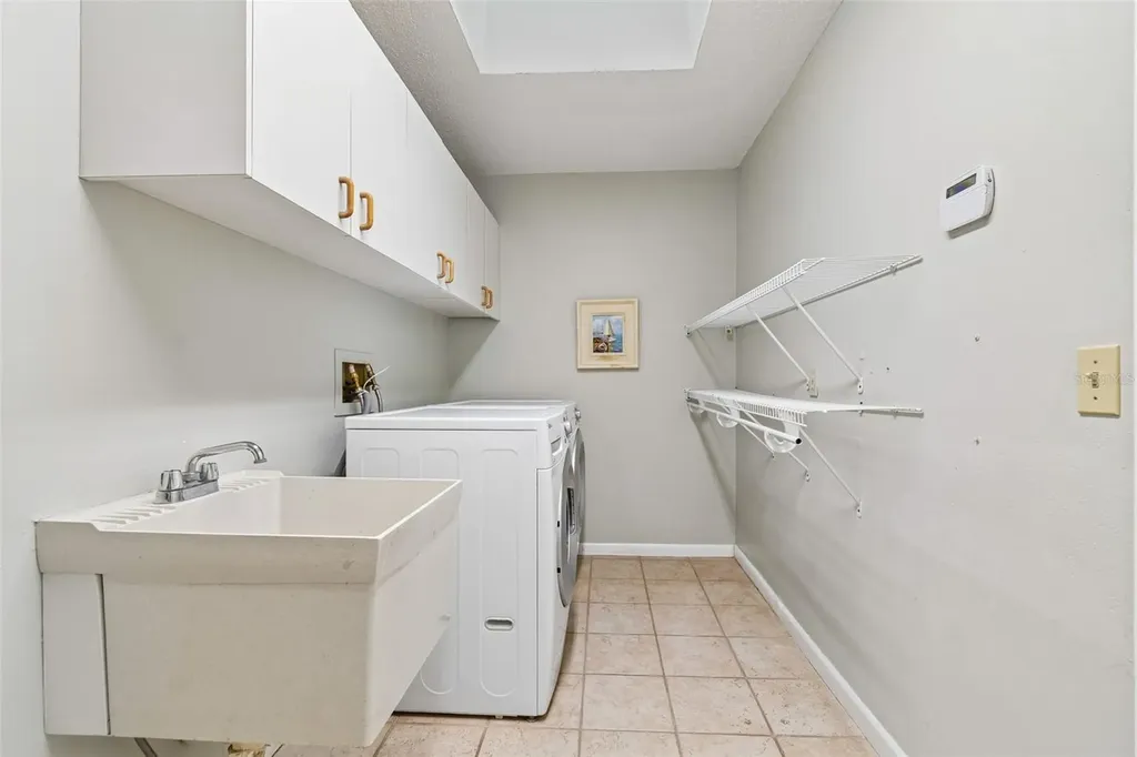 5804 Ainsworth Court E Tampa FL 33647