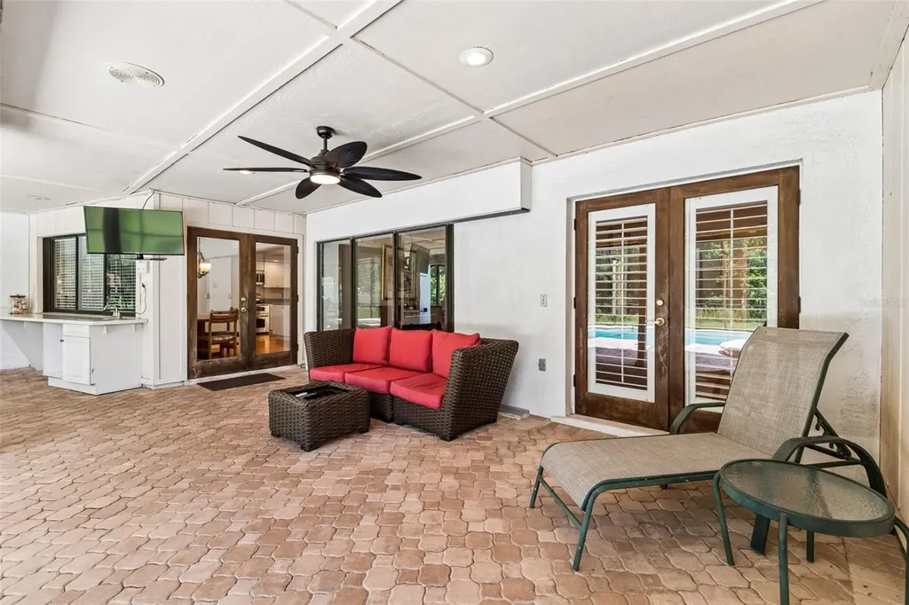 5804 Ainsworth Court E Tampa FL 33647