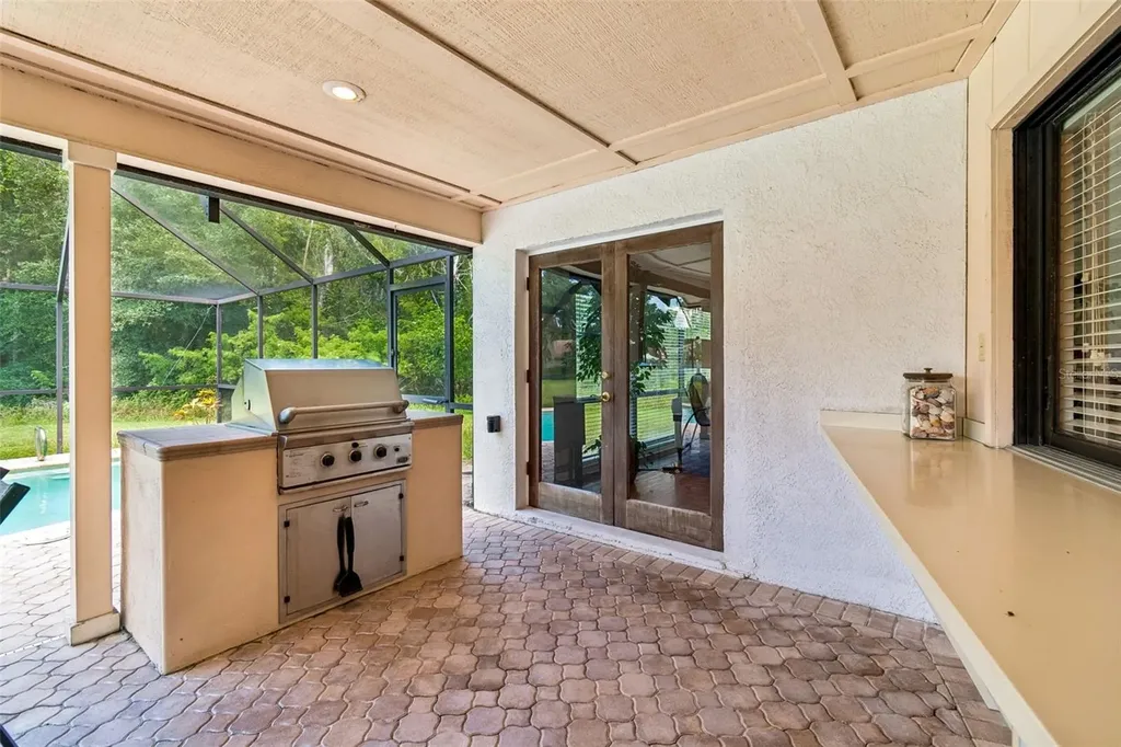 5804 Ainsworth Court E Tampa FL 33647