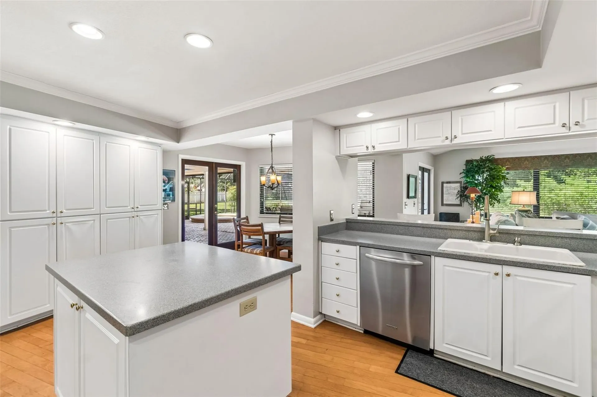 5804 Ainsworth Court E Tampa FL 33647