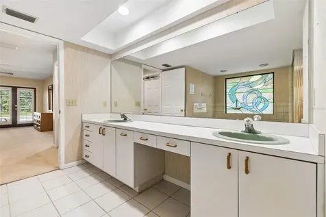 5804 Ainsworth Court E Tampa FL 33647