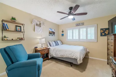 5804 Ainsworth Court E Tampa FL 33647