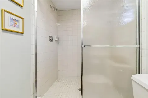 5804 Ainsworth Court E Tampa FL 33647