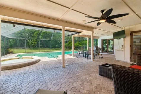 5804 Ainsworth Court E Tampa FL 33647