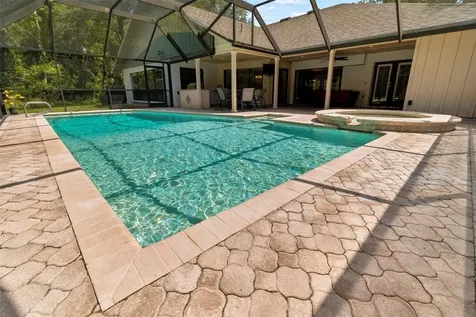 5804 Ainsworth Court E Tampa FL 33647