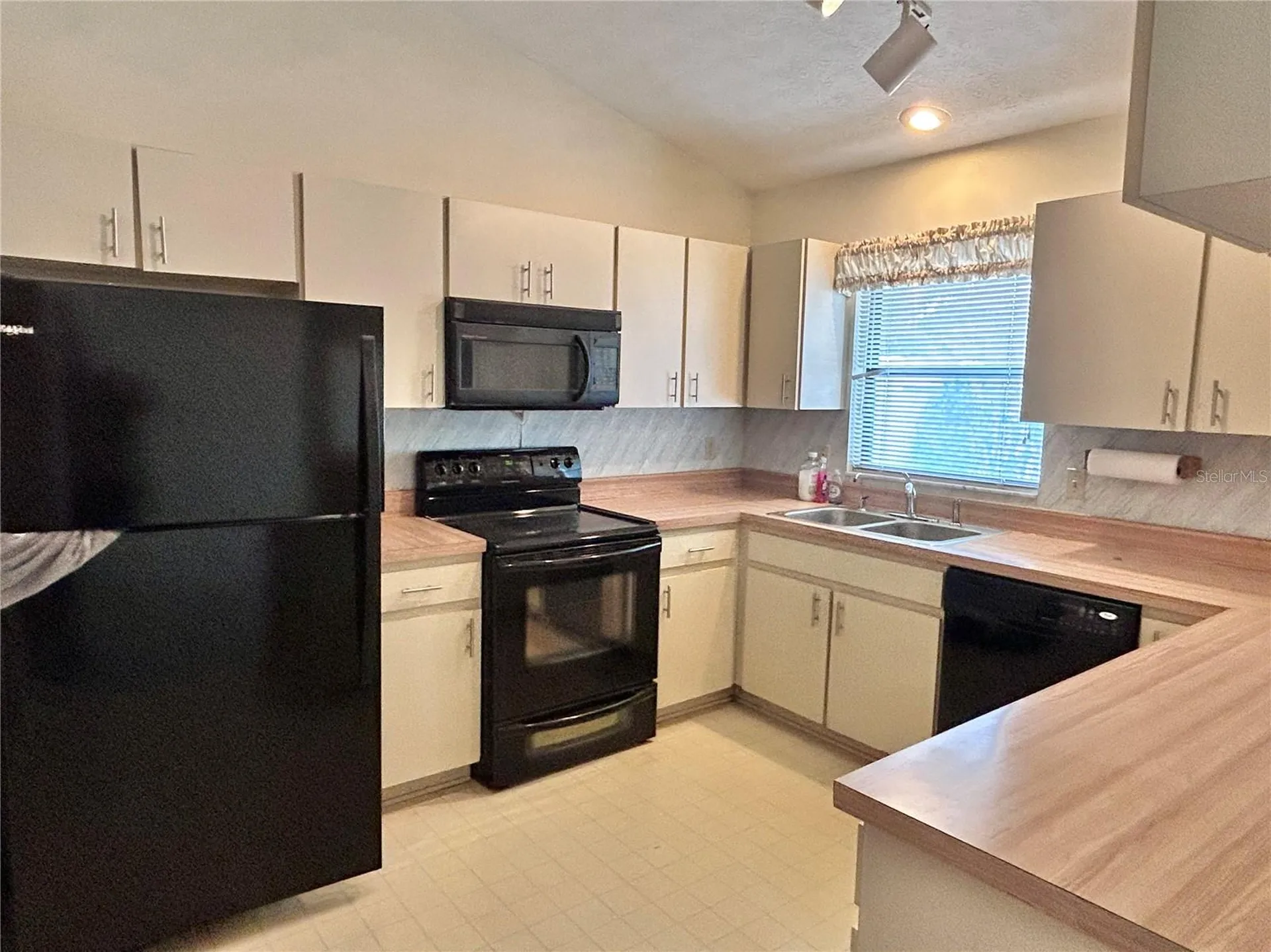 11233 Elmfield Drive Tampa FL 33625