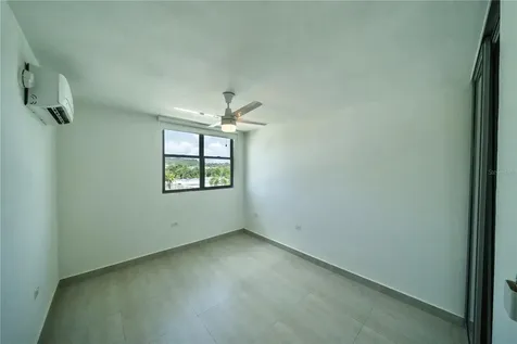 Calle 13 Guaynabo PR 00971