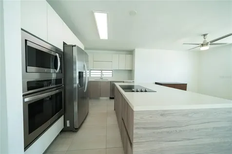 Calle 13 Guaynabo PR 00971