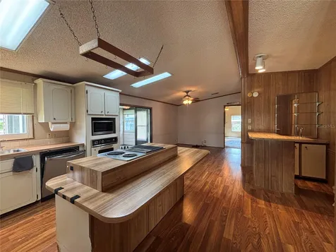 2541 Amyris Court Zellwood FL 32798