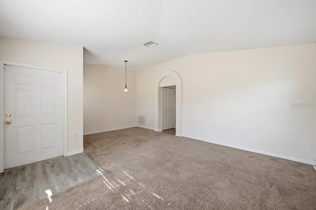 7631 Merchantville Circle Zephyrhills FL 33540