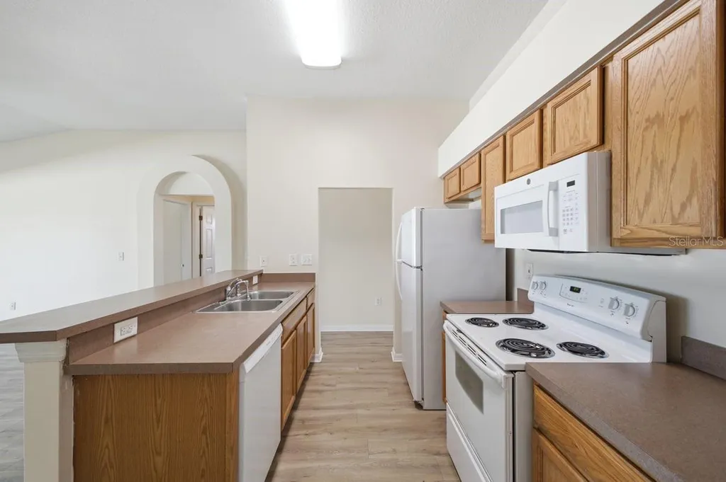 7631 Merchantville Circle Zephyrhills FL 33540