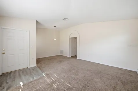 7631 Merchantville Circle Zephyrhills FL 33540