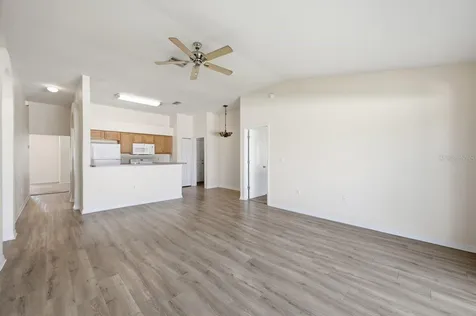 7631 Merchantville Circle Zephyrhills FL 33540