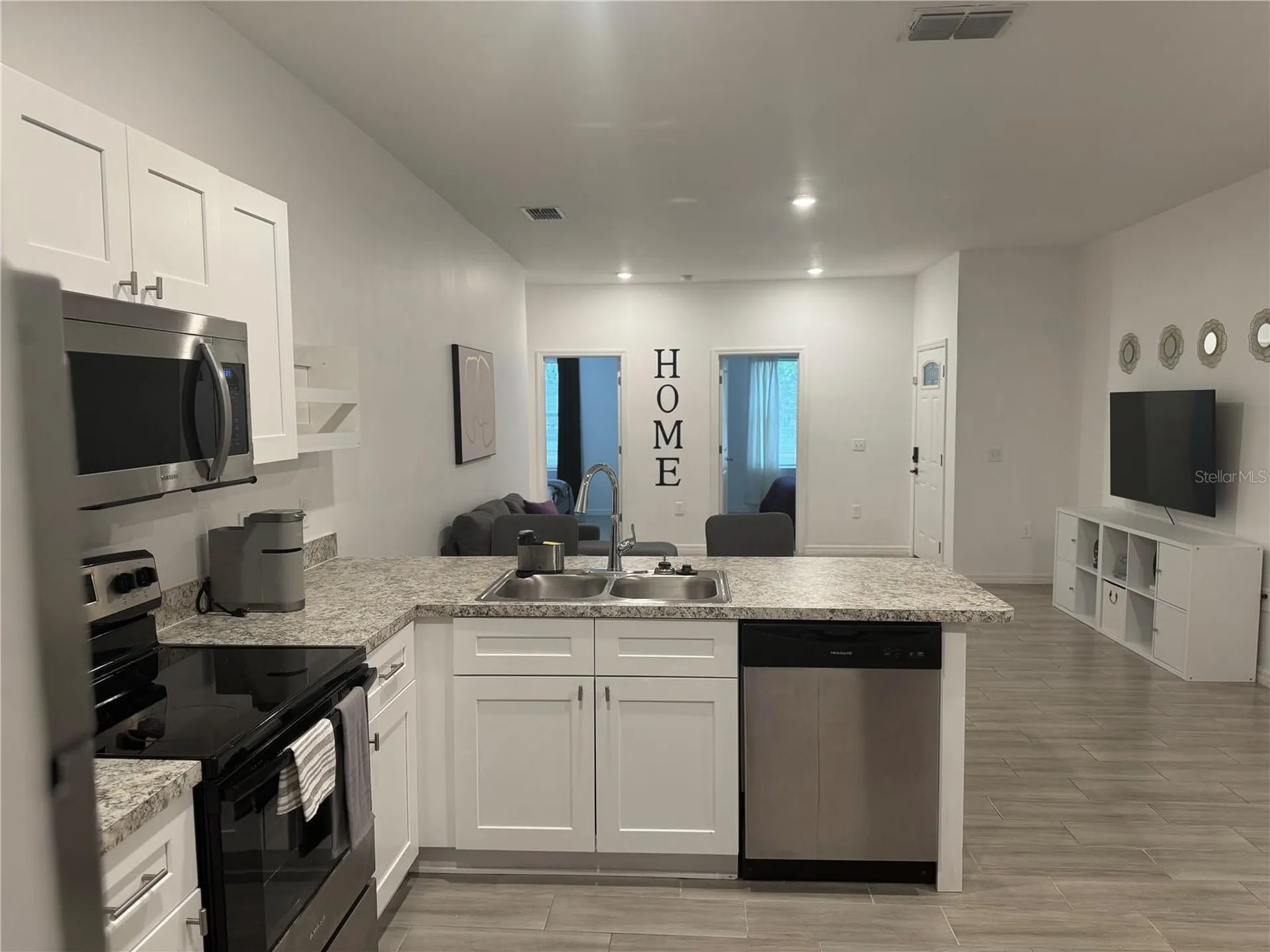 699 W Kaley Street Orlando FL 32805