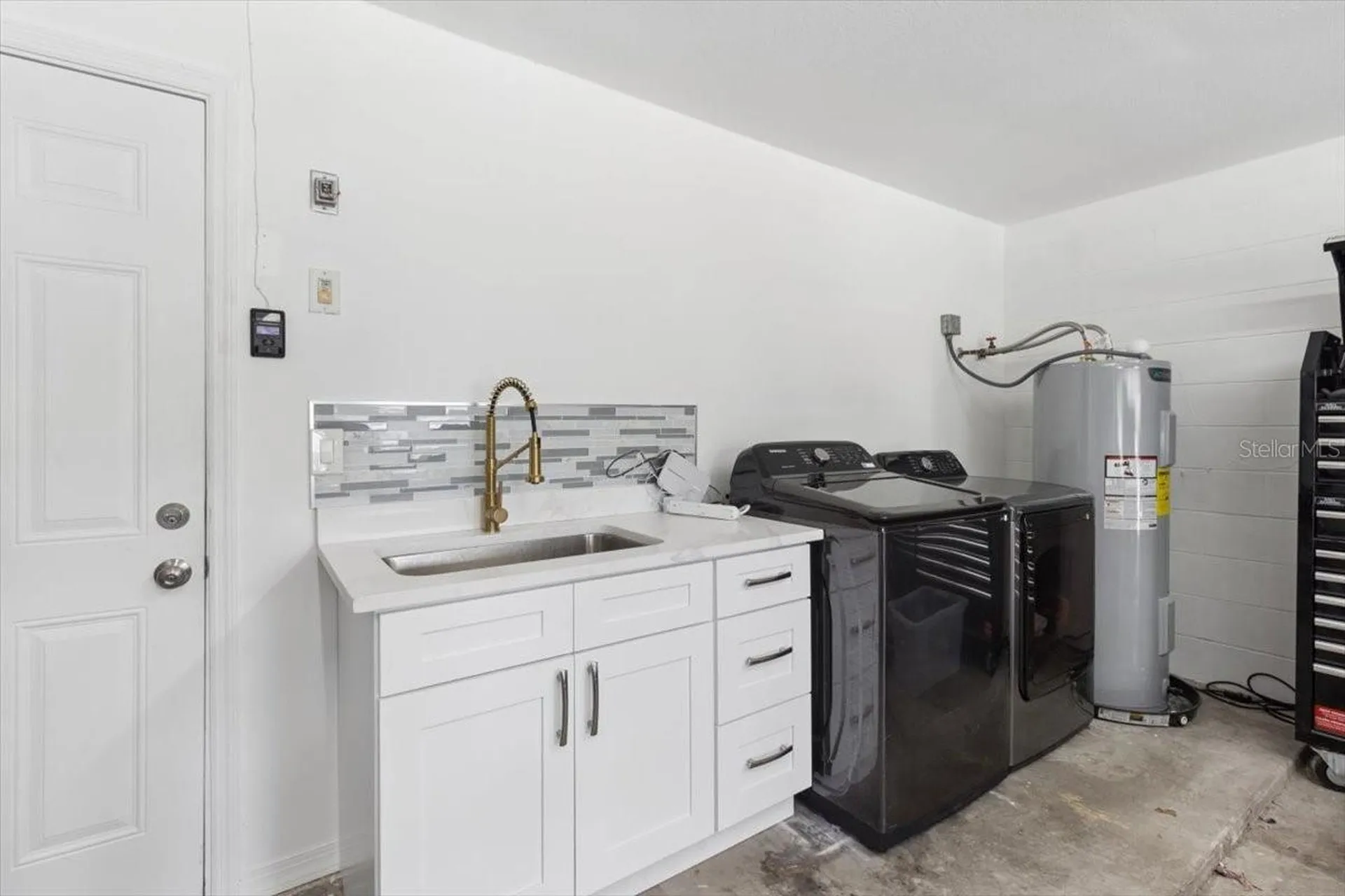 4102 W Bank Avenue Tampa FL 33624