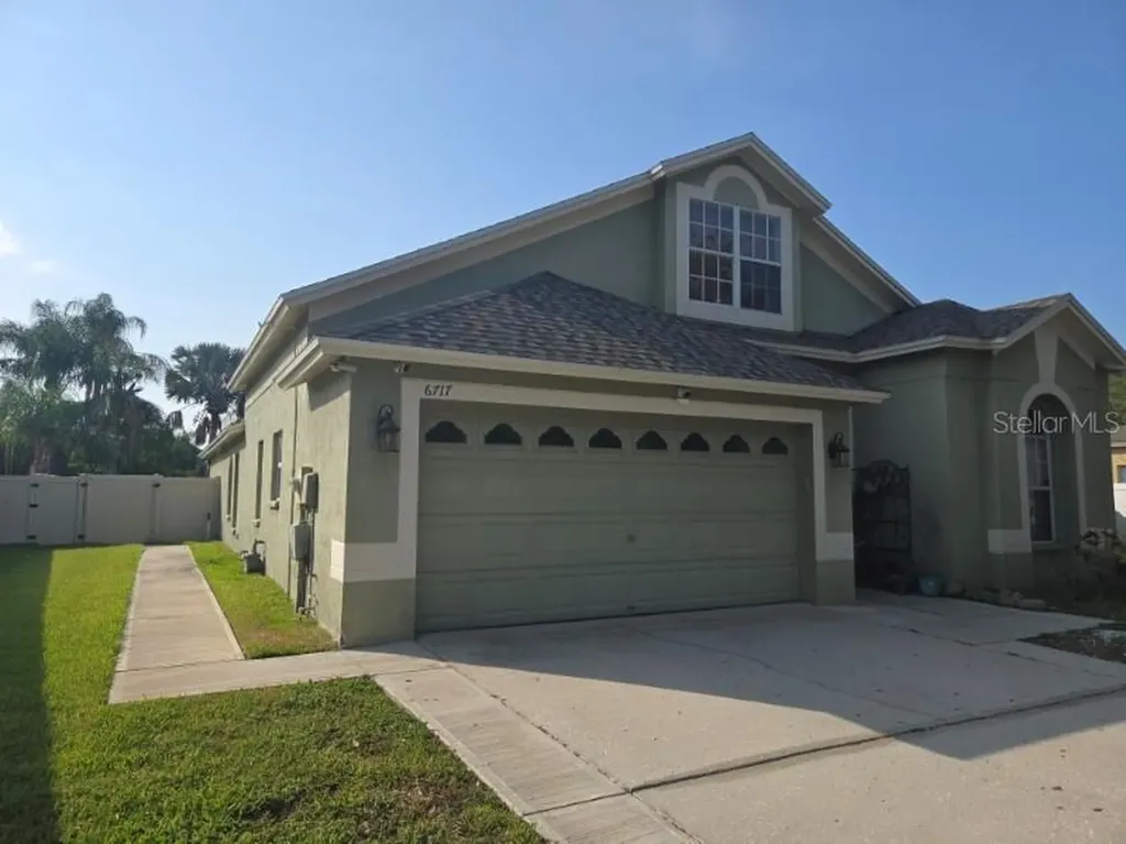 6717 Guilford Crest Drive Apollo Beach FL 33572