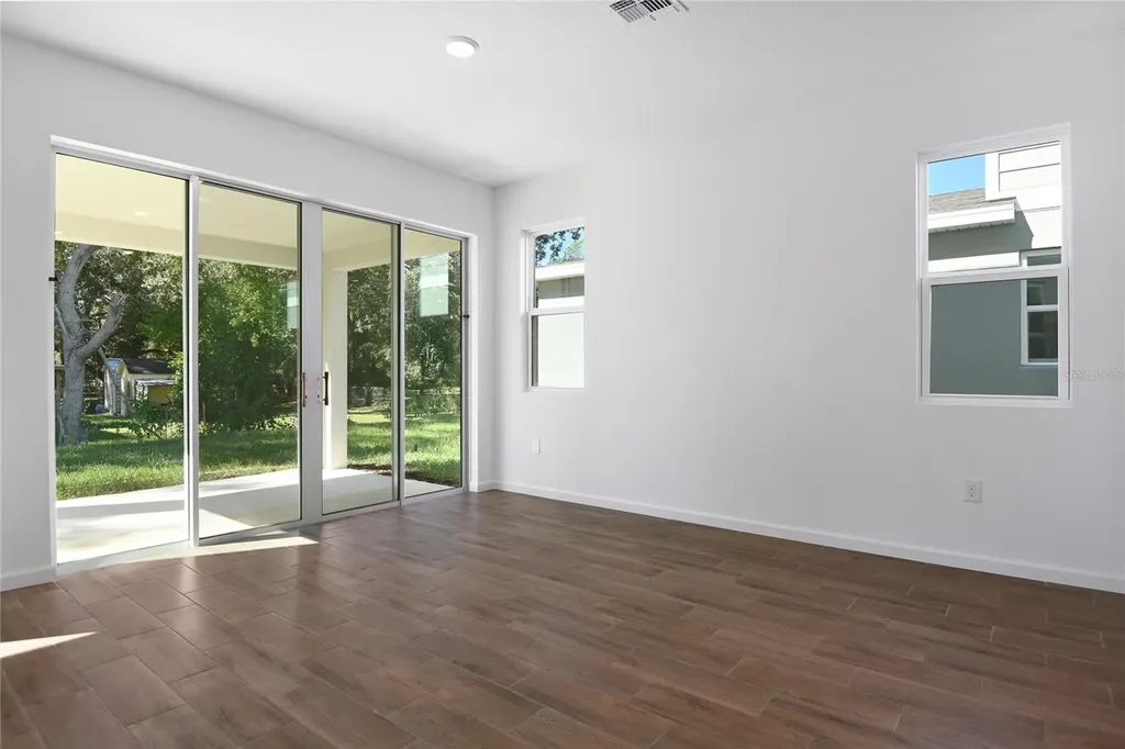 716 Lake Dell Avenue Dundee FL 33838