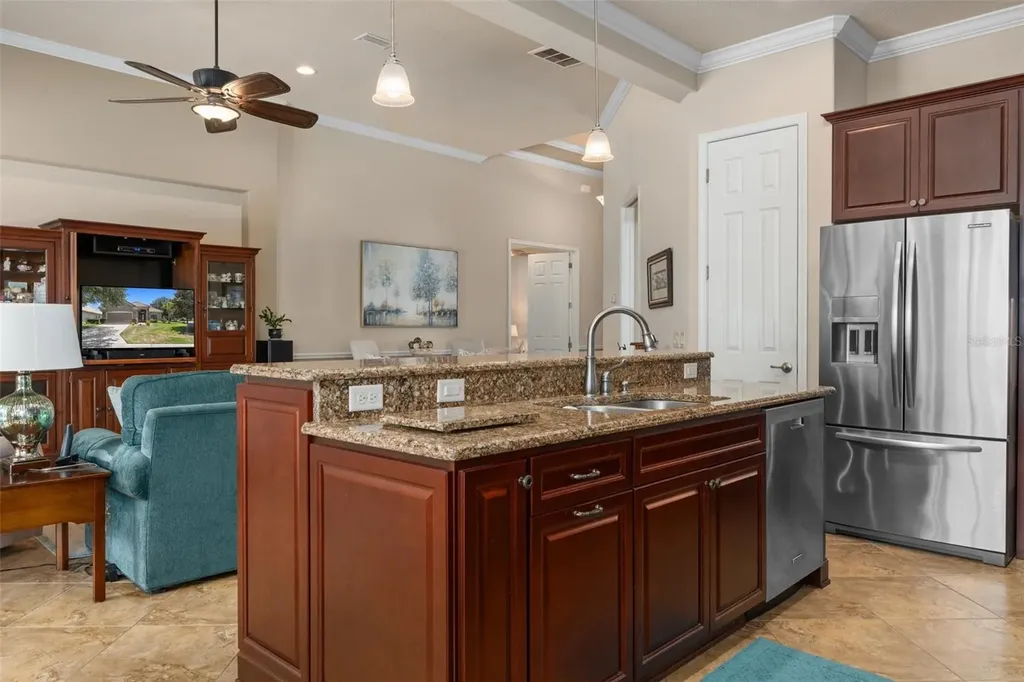2015 N Rhodes Point Hernando FL 34442