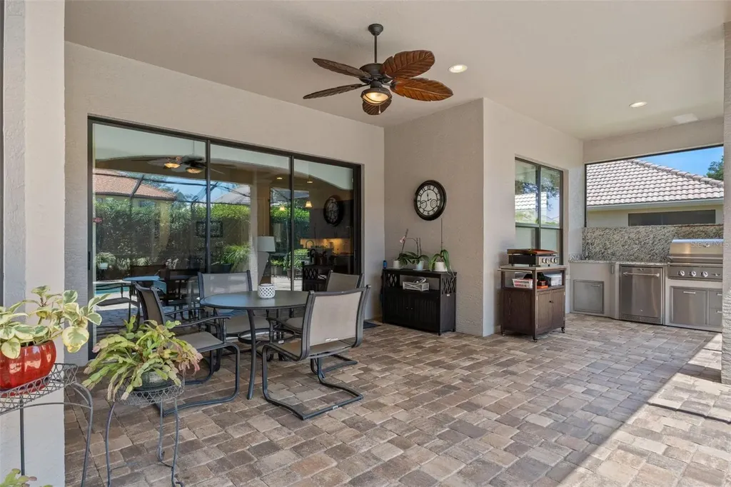 2015 N Rhodes Point Hernando FL 34442