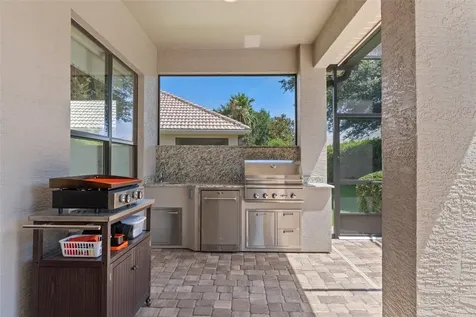 2015 N Rhodes Point Hernando FL 34442